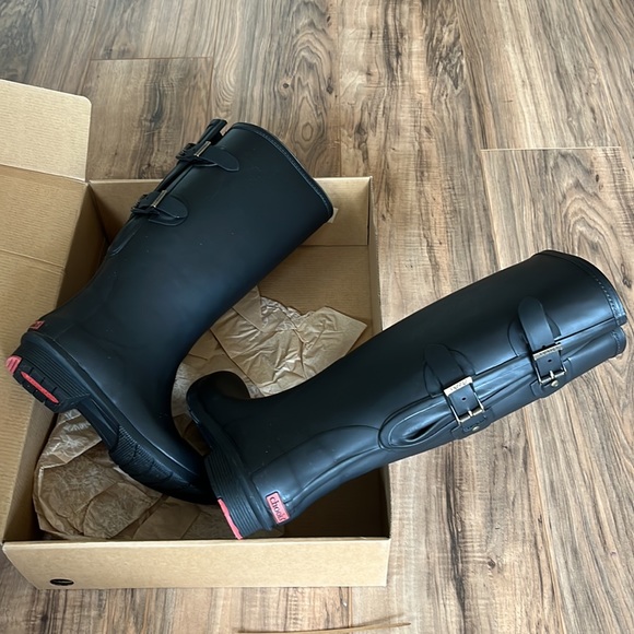 Black Chooka rainboots - Picture 5 of 8